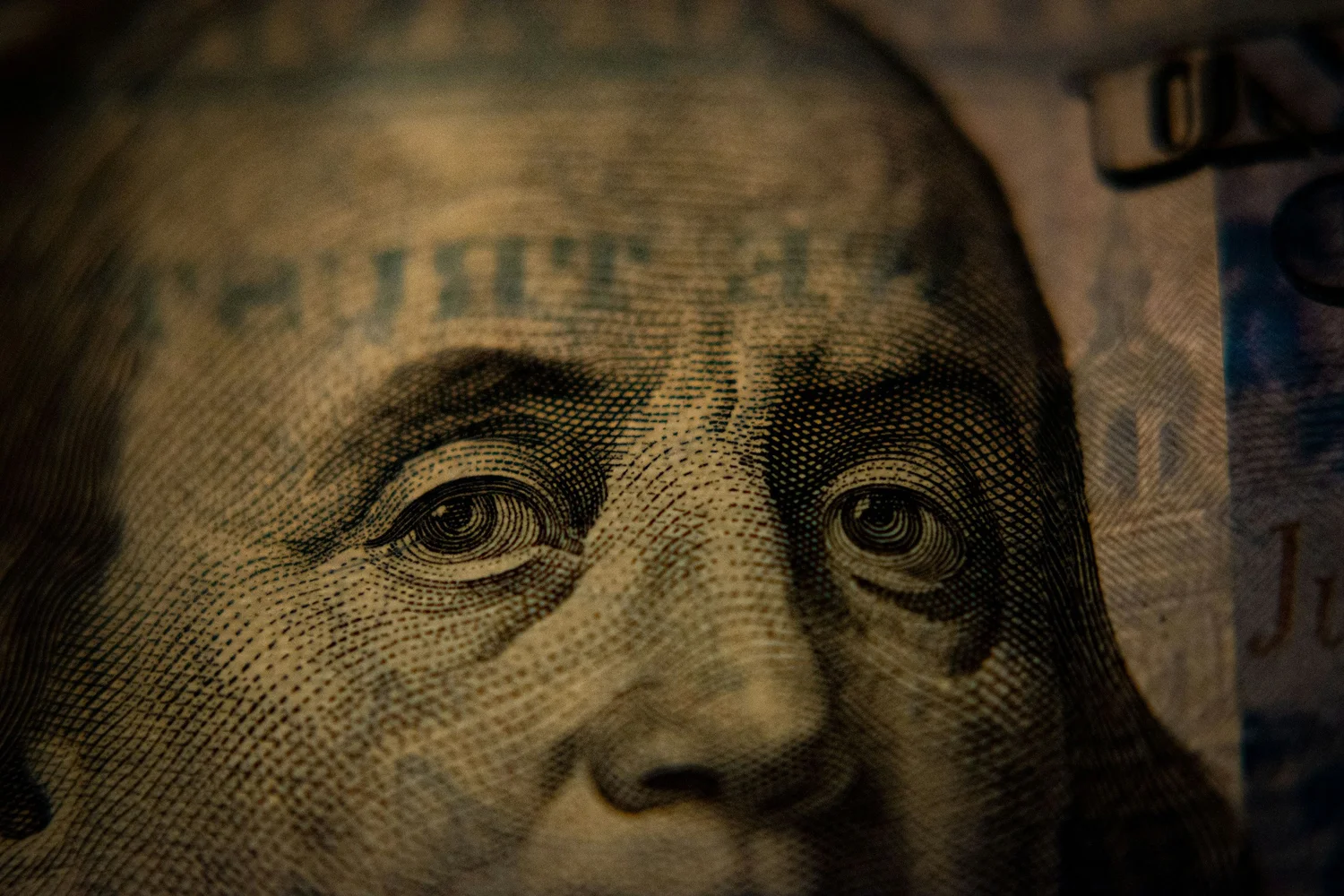 How to Use Cash Flow, Not Revenue, to Guide Q1 Decisions